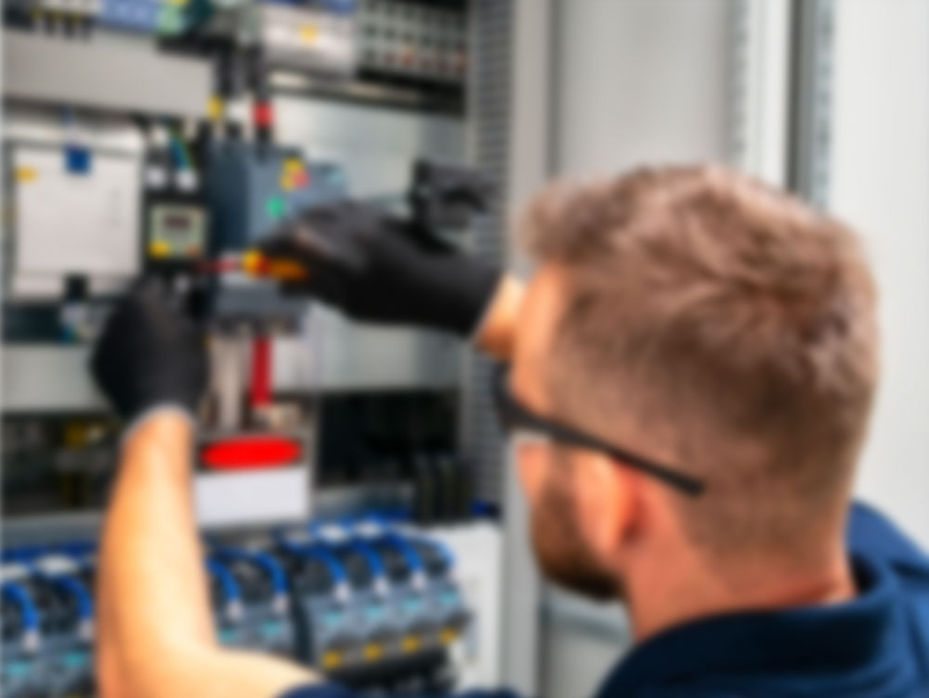 Nieder&shy;spannungs&shy;anlagen bei Elektro Bernecker GmbH in Schwabach